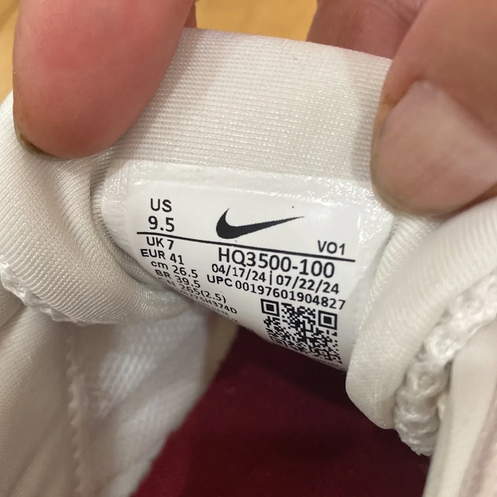 Nike V2K Run SE Glitter Womens shoes.Super cute - Picture 11 of 14